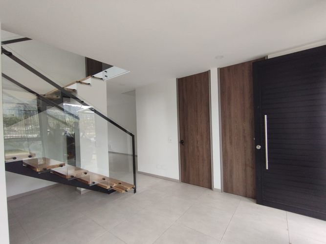 Casa de 3 alcobas en arriendo en Campestre A, Dosquebradas, 125 m² · foto 2 de 14