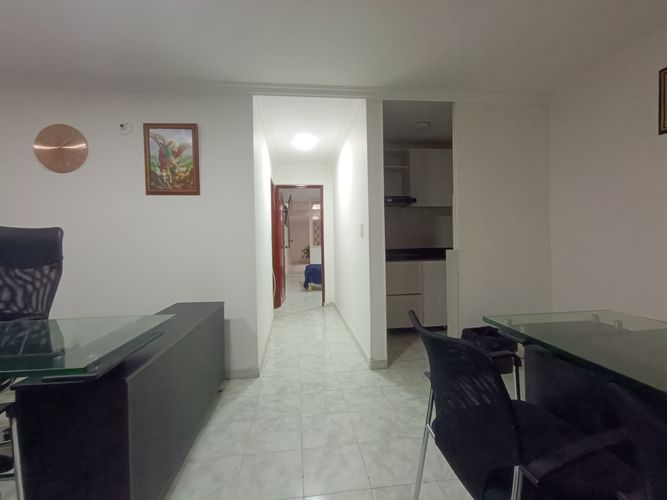 Apartamento de 1 alcoba en venta en Quinta Camacho, Bogotá, 77 m² · foto 3 de 9