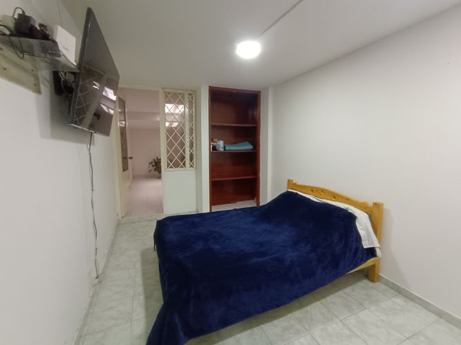 Apartamento de 1 alcoba en venta en Quinta Camacho, Bogotá, 77 m² · foto 5 de 9