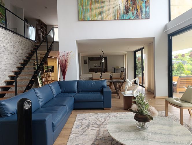 Casa de 4 alcobas en venta en El Poblado, Medellín, 458 m² · foto 5 de 20