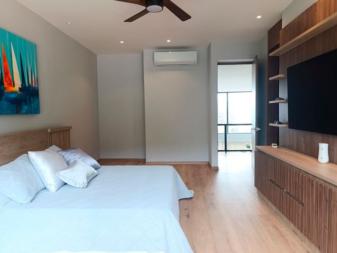 Casa de 4 alcobas en venta en El Poblado, Medellín, 458 m² · foto 13 de 20