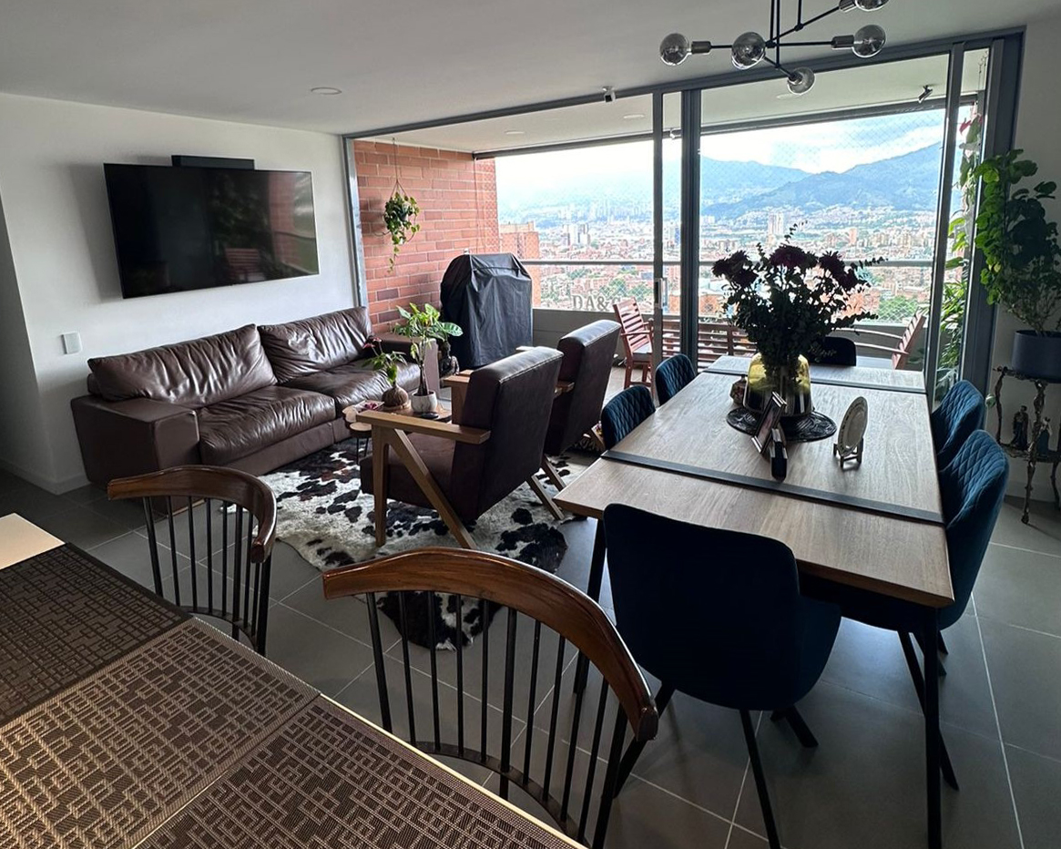 Apartamento en venta en Cumbres, Envigado · foto 2 de 18