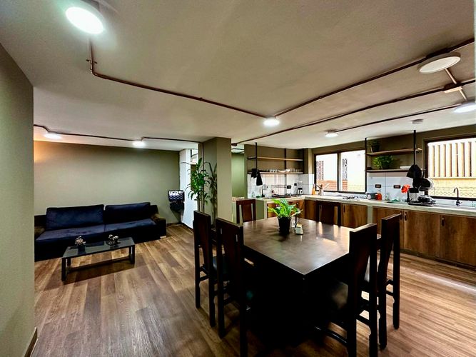Apartamento en arriendo en El Poblado, Medellín · foto 2 de 19