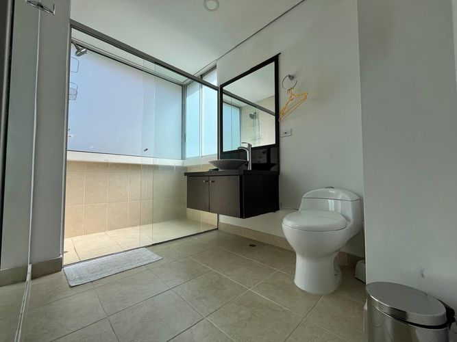 Apartamento de 2 alcobas en venta en El Poblado, Medellín, 74 m² · foto 13 de 13
