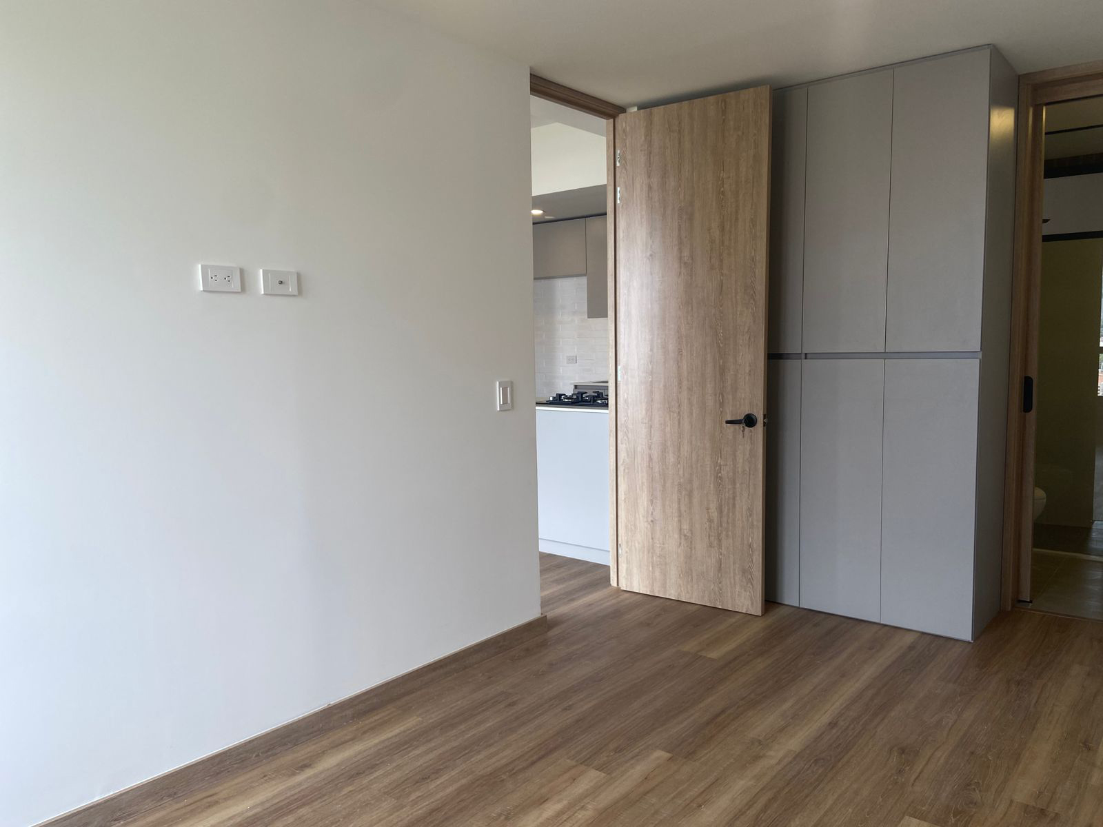 Apartamento en venta en Loma Del Barro, Envigado · foto 14 de 17