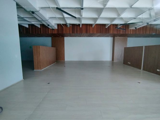 Local en arriendo en El Poblado, Medellín, 254 m² · foto 8 de 14