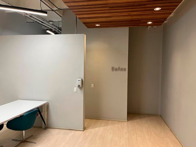 Local en arriendo en El Poblado, Medellín, 254 m² · foto 12 de 14