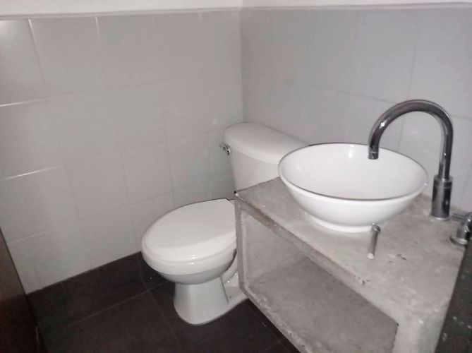 Bodega en arriendo en Santa Cruz, Envigado, 404 m² · foto 19 de 19