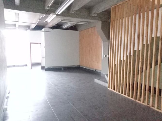 Bodega en arriendo en Santa Cruz, Envigado, 404 m² · foto 5 de 19