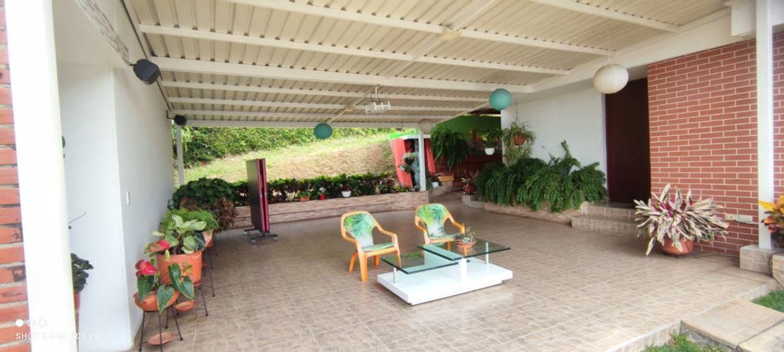 Casa de 5 alcobas en venta en La Luisa, Cali, 330 m² · foto 6 de 24