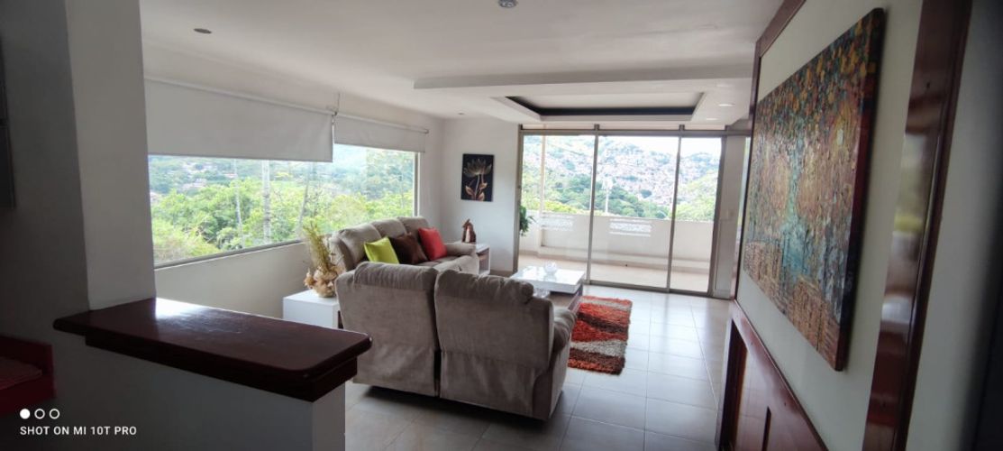 Casa de 5 alcobas en venta en La Luisa, Cali, 330 m² · foto 12 de 24