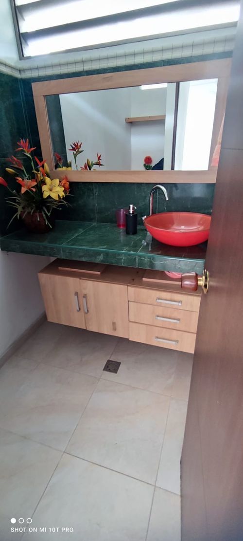 Casa de 5 alcobas en venta en La Luisa, Cali, 330 m² · foto 13 de 24