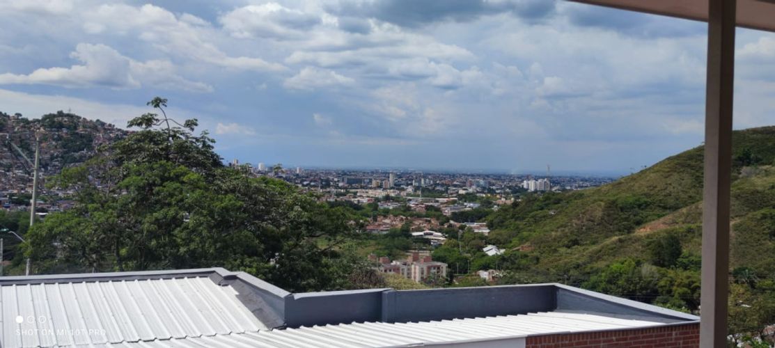 Casa de 5 alcobas en venta en La Luisa, Cali, 330 m² · foto 15 de 24