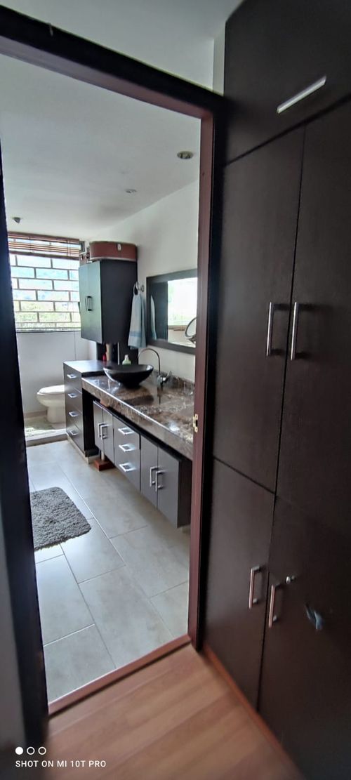 Casa de 5 alcobas en venta en La Luisa, Cali, 330 m² · foto 17 de 24