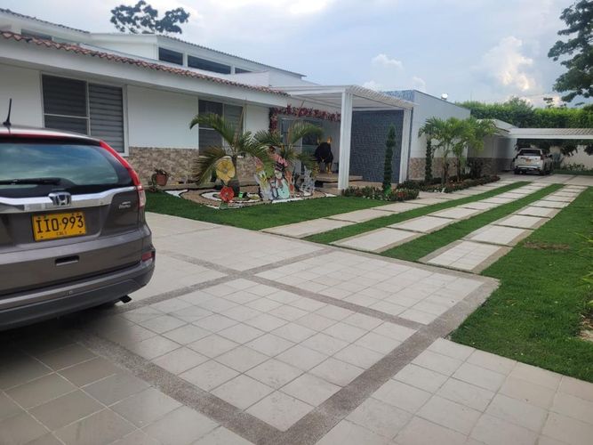 Casa de 6 alcobas en venta en Las Mercedes, Jamundí, 1500 m² · foto 2 de 24