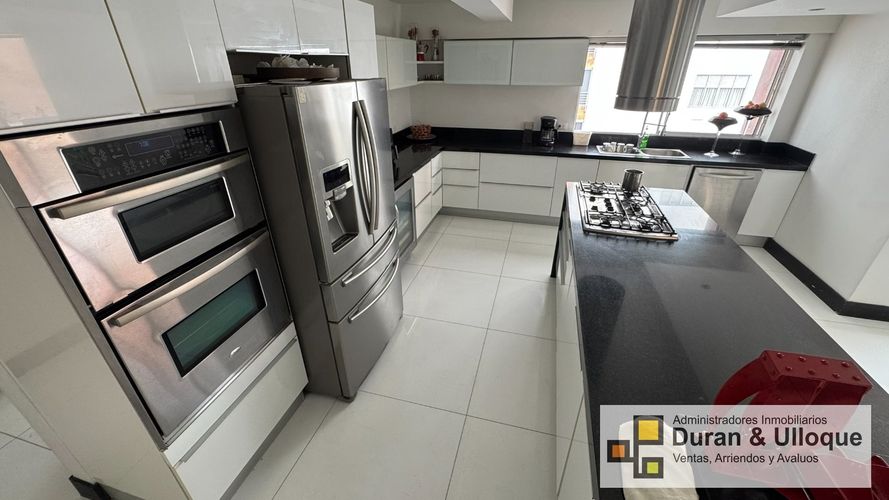 Apartamento de 3 alcobas en venta en Sotomayor, Bucaramanga, 348 m² · foto 5 de 24