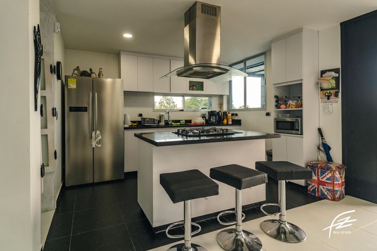 Casa de 4 alcobas en venta en Guarne, 250 m² · foto 4 de 16