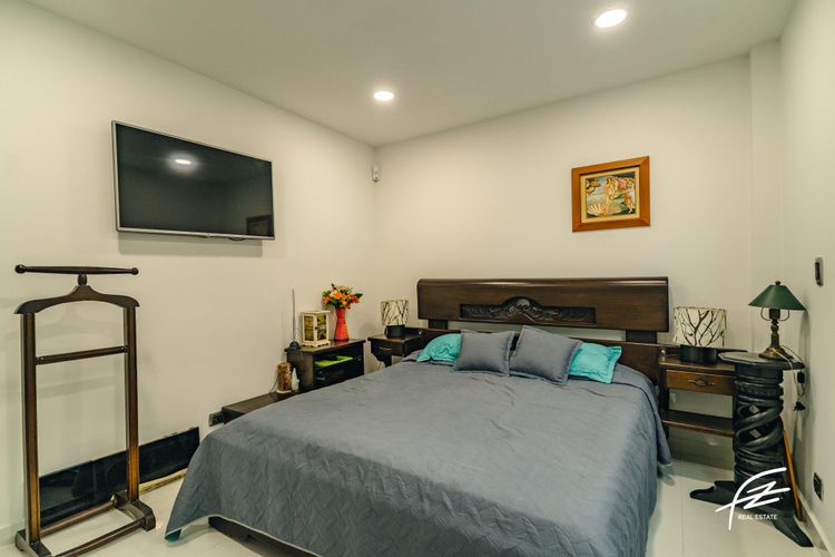 Casa de 4 alcobas en venta en Guarne, 250 m² · foto 10 de 16
