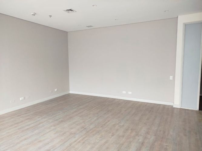 Local en arriendo en El Poblado, Medellín, 81 m² · foto 7 de 14