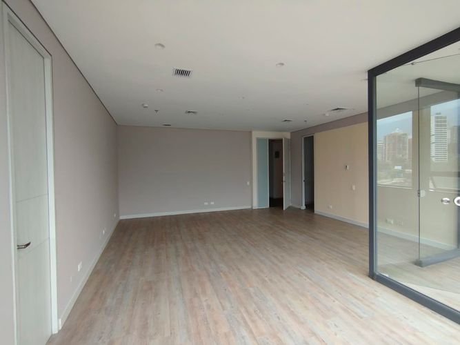 Local en arriendo en El Poblado, Medellín, 81 m² · foto 9 de 14