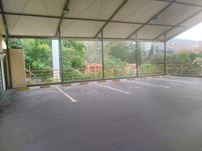 Local en arriendo en Las Palmas, Medellín, 1333 m² · foto 19 de 20