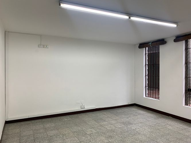 Oficina en arriendo en Patio Bonito, Medellín, 300 m² · foto 11 de 17