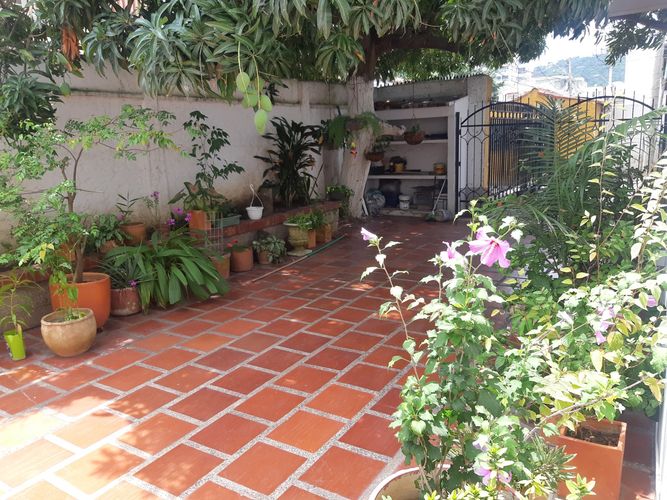 Apartamento de 5 alcobas en venta en Manga, Cartagena, 218 m² · foto 5 de 18