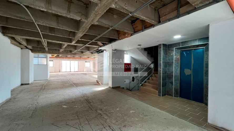 Bodega en arriendo en Buenos Aires, Bello, 390 m² · foto 3 de 10