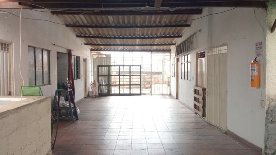 Casa de 7 alcobas en arriendo en Centro, Piedecuesta, 450 m² · foto 7 de 18
