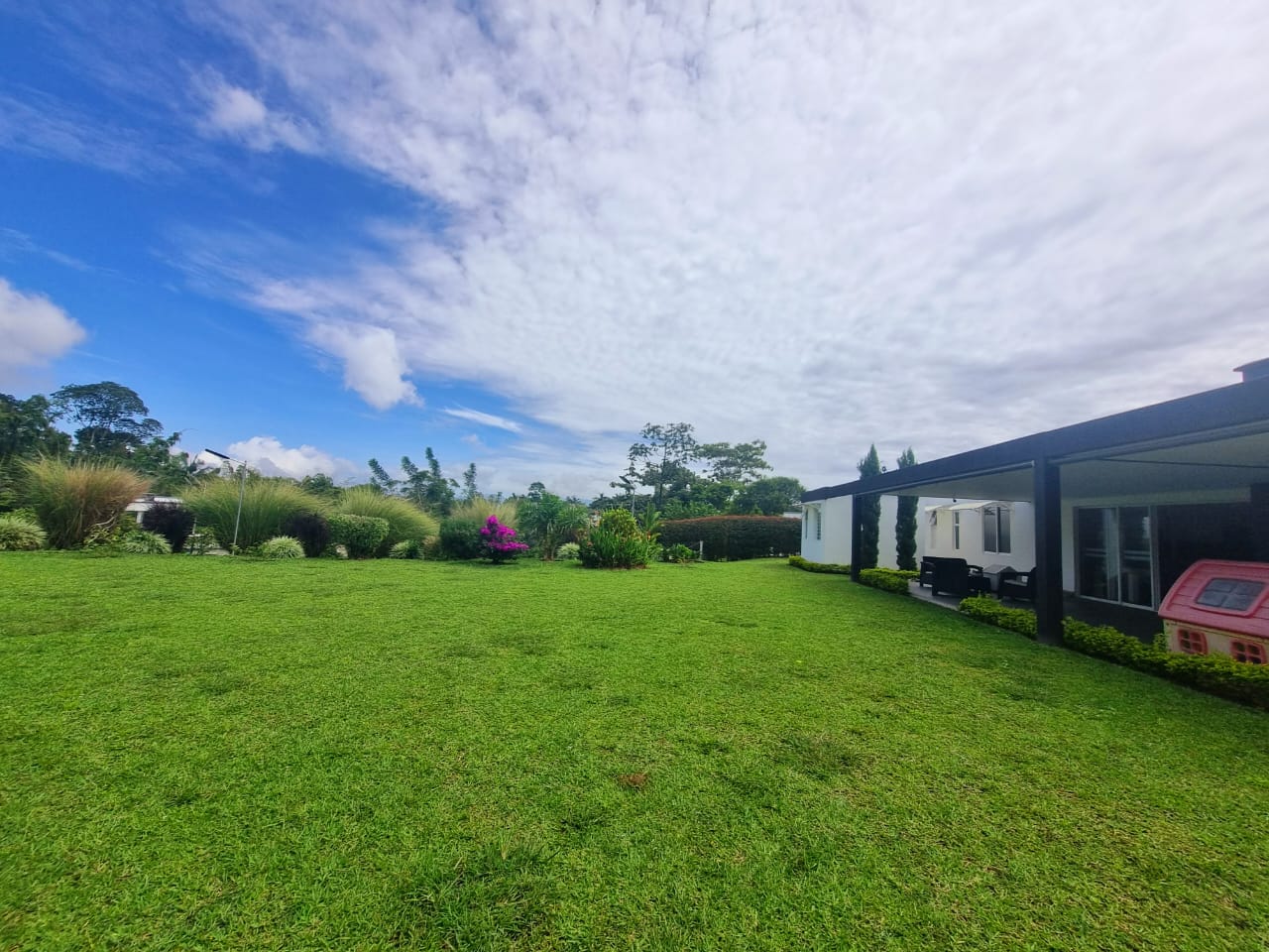 Casa en venta en Condina, Pereira · foto 2 de 11