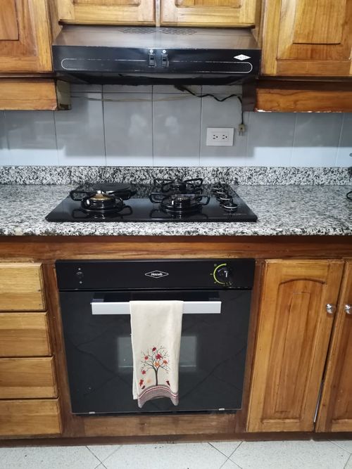 Casa de 3 alcobas en venta en Loma Del Escobero, Envigado, 235 m² · foto 8 de 24