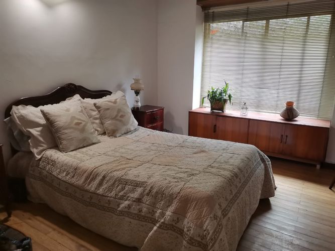 Casa de 3 alcobas en venta en Loma Del Escobero, Envigado, 235 m² · foto 14 de 24