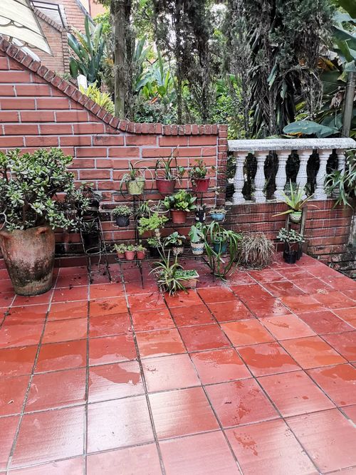 Casa de 3 alcobas en venta en Loma Del Escobero, Envigado, 235 m² · foto 23 de 24