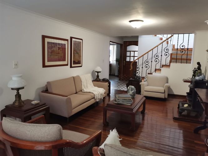Casa de 3 alcobas en venta en Loma Del Escobero, Envigado, 235 m² · foto 24 de 24
