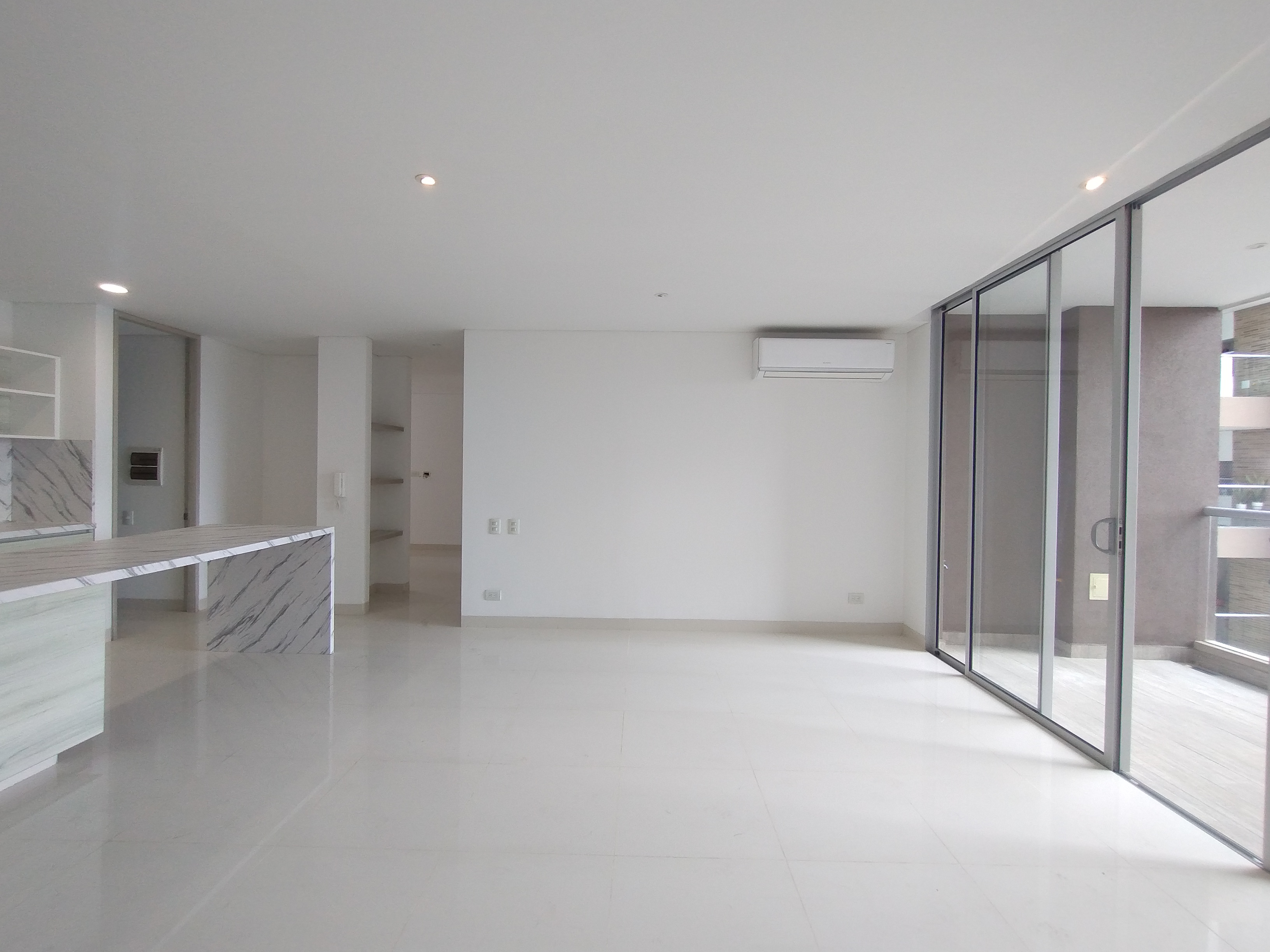Apartamento en venta en Altos De Riomar, Barranquilla · foto 3 de 20