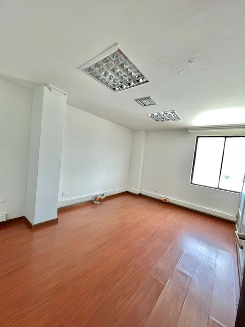 Oficina en arriendo en Centro, Santa Marta, 139 m² · foto 2 de 9