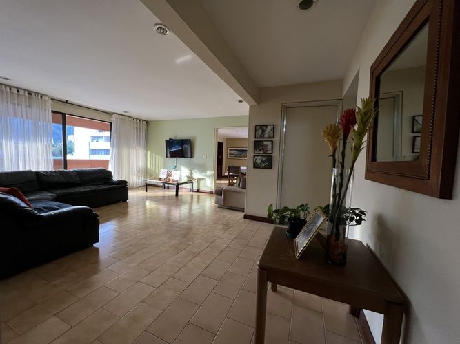 Apartamento de 2 alcobas en venta en Centro, Ibagué, 198 m² · foto 18 de 19