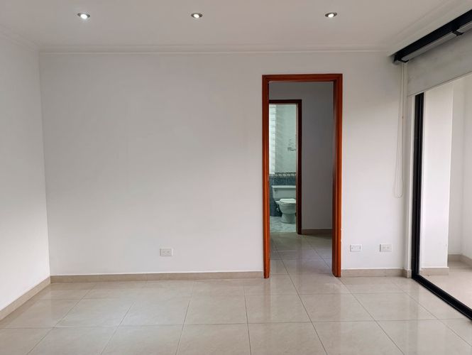 Apartamento de 4 alcobas en arriendo en El Poblado, Medellín, 365 m² · foto 11 de 20