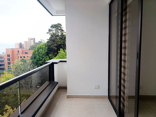 Apartamento de 4 alcobas en arriendo en El Poblado, Medellín, 365 m² · foto 20 de 20