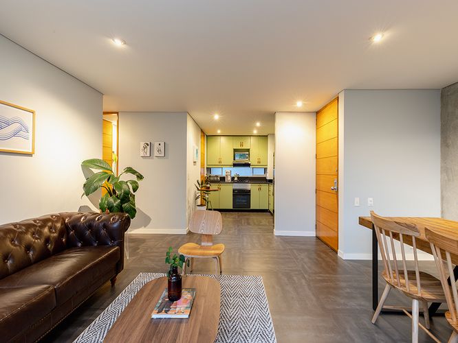 Apartamento de 2 alcobas en arriendo en El Poblado, Medellín, 86 m² · foto 3 de 15