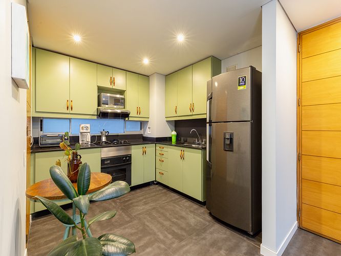 Apartamento de 2 alcobas en arriendo en El Poblado, Medellín, 86 m² · foto 6 de 15