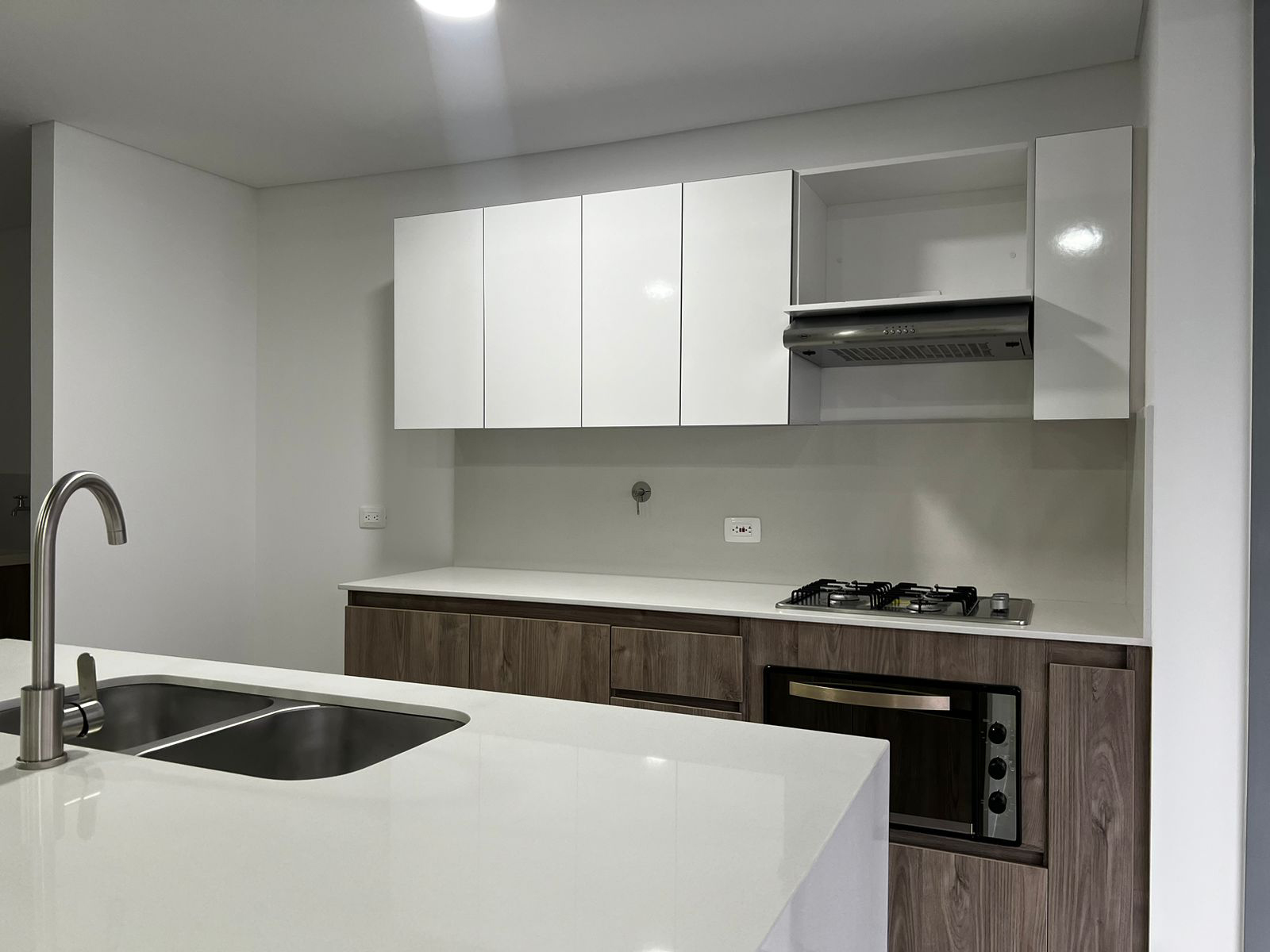 Apartamento en arriendo en Cumbres, Envigado · foto 4 de 15