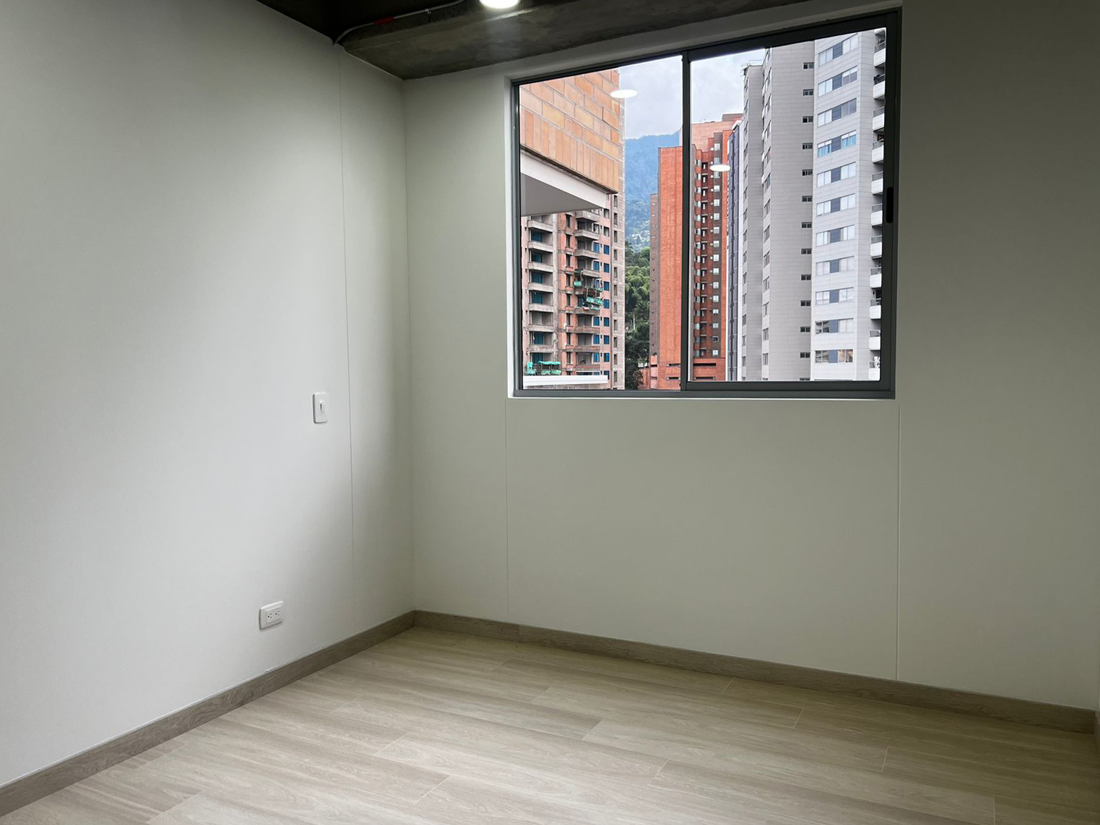Apartamento en arriendo en Cumbres, Envigado · foto 11 de 15