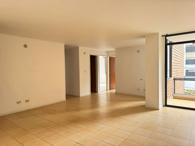 Apartamento de 3 alcobas en arriendo en El Poblado, Medellín, 140 m² · foto 2 de 16