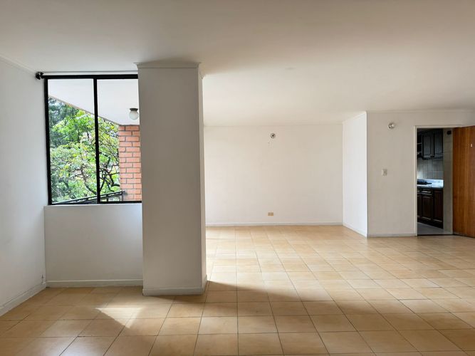 Apartamento de 3 alcobas en arriendo en El Poblado, Medellín, 140 m² · foto 4 de 16