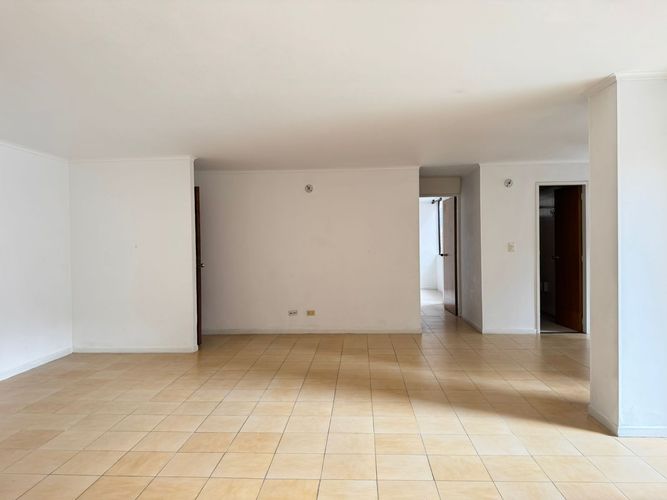 Apartamento de 3 alcobas en arriendo en El Poblado, Medellín, 140 m² · foto 8 de 16