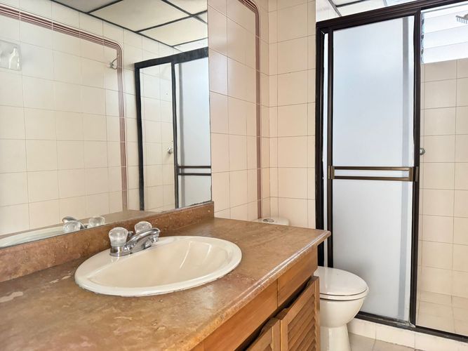 Apartamento de 3 alcobas en arriendo en El Poblado, Medellín, 140 m² · foto 15 de 16