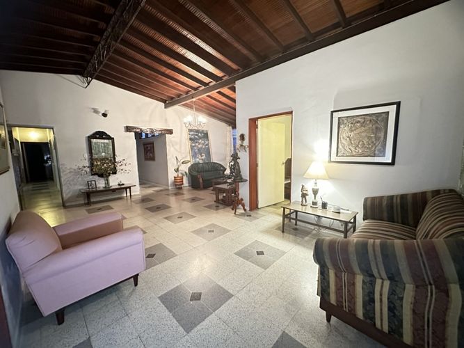 Casa de 10 alcobas en venta en Prado, Medellín, 392 m² · foto 4 de 24