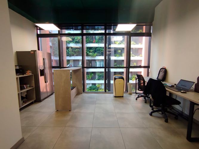 Oficina en arriendo en El Poblado, Medellín, 42 m² · foto 5 de 15