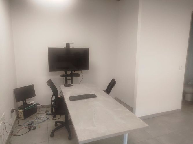 Oficina en arriendo en El Poblado, Medellín, 42 m² · foto 8 de 15